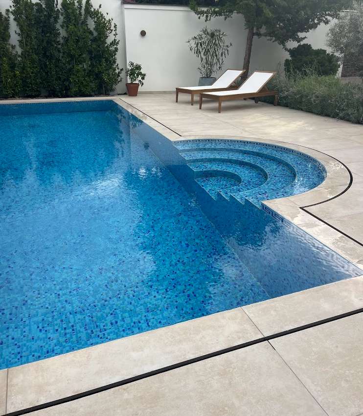 Rub bazena skriveni slic prelivni bazen LV POOLS